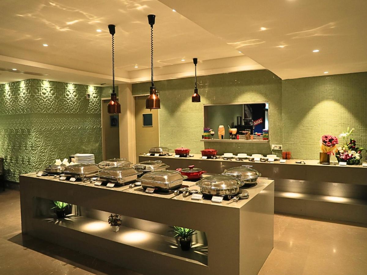 D R Utthama Nellore - Am Hotel Kollection エクステリア 写真